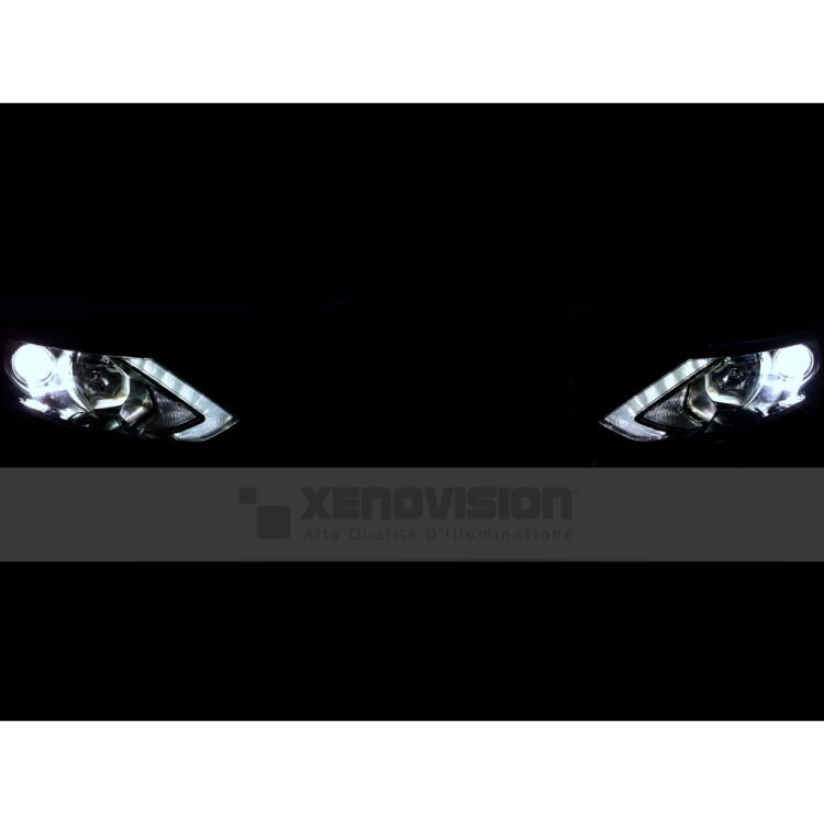 <p>Kit Xenon 35W specifico per il faro della Nissan Qashqai dal 2014 in poi. Plug&amp;Play zero spie, contiene tutto l'occorrente. Luce Bianco Solare&nbsp; 5000k.</p>