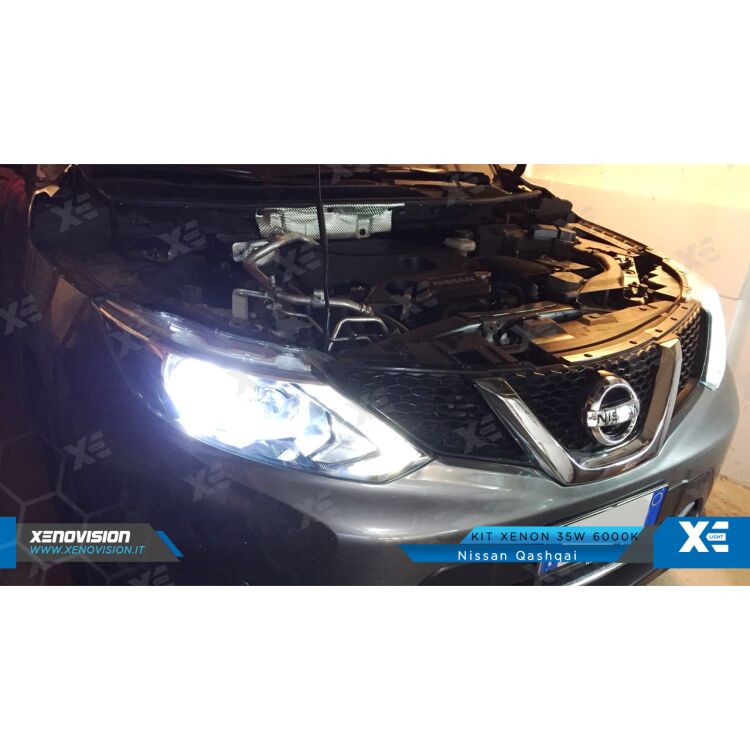 <p>Kit Xenon 35W specifico per il faro della Nissan Qashqai dal 2014 in poi. Plug&amp;Play zero spie, contiene tutto l'occorrente. Luce Bianco Lunare 6000k.</p>