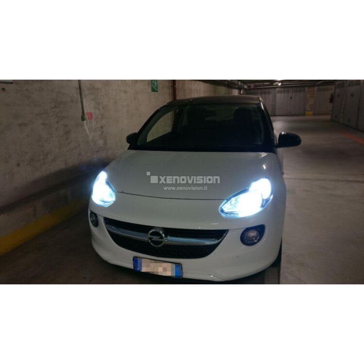 2 Kit Xenon Opel Adam - da 2013 a 2016 - Xenon 35W in tinta con i Led <p>Kit Xenon Focus Pro Korea 35W specifico per il faro della Opel Adam in tinta con i Led originali. Plug&Play zero spie, contiene tutto l'occorrente. Luce Bianco Lunare come i Led originali</p>