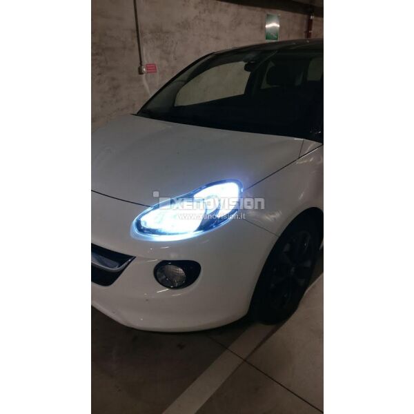 3 Kit Xenon Opel Adam - da 2013 a 2016 - Xenon 35W in tinta con i Led <p>Kit Xenon Focus Pro Korea 35W specifico per il faro della Opel Adam in tinta con i Led originali. Plug&Play zero spie, contiene tutto l'occorrente. Luce Bianco Lunare come i Led originali</p>