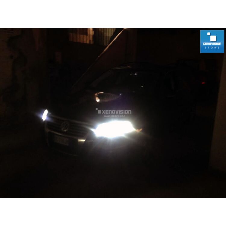 3 Kit Xenon Passat - 2006 al 2009 - Xenon 35W e Led Posizione - 6100k <p>Kit Xenon Lampade XE 35W specifico per il faro della Volkswagen Passat e Luci Posizione a Led in tinta. Plug&Play zero spie, contiene tutto l'occorrente. Luce Bianco Lunare 6100k.</p>