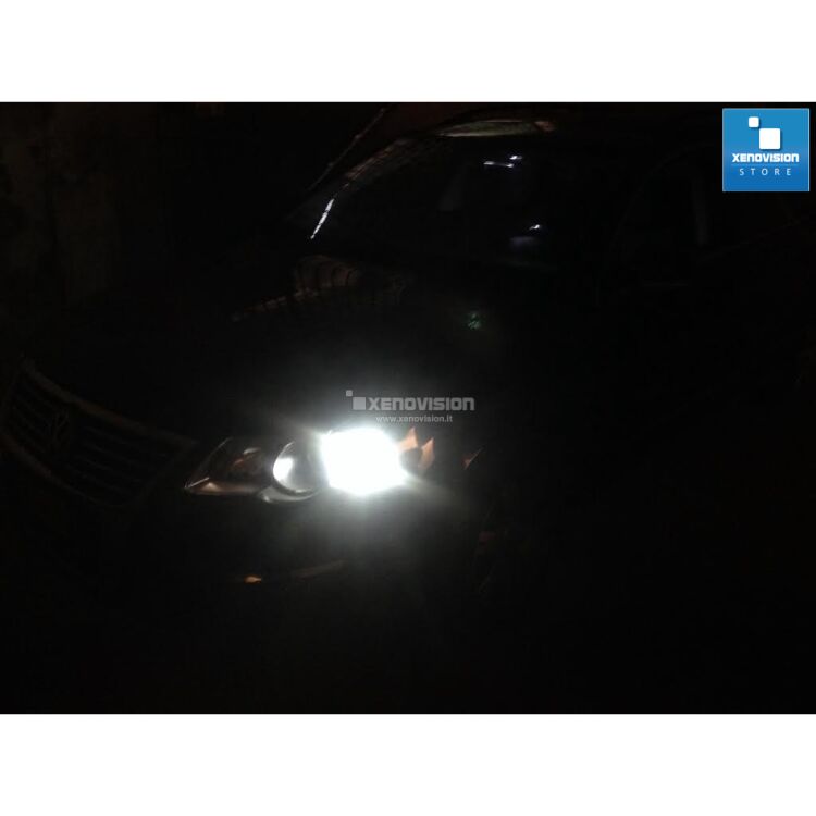 4 Kit Xenon Passat - 2006 al 2009 - Xenon 35W e Led Posizione - 6100k <p>Kit Xenon Lampade XE 35W specifico per il faro della Volkswagen Passat e Luci Posizione a Led in tinta. Plug&Play zero spie, contiene tutto l'occorrente. Luce Bianco Lunare 6100k.</p>