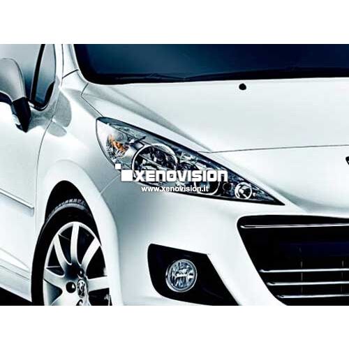 1 Kit Xenon Peugeot 207 - 2006 in poi - Xenon 35W e Led Posizione - 6000k <p>Kit Xenon 35W specifico per il faro della Peugeot 207 e Luci Posizione a Led in tinta. Plug&Play zero spie, contiene tutto l'occorrente. Luce Bianco Lunare 6000k.</p>