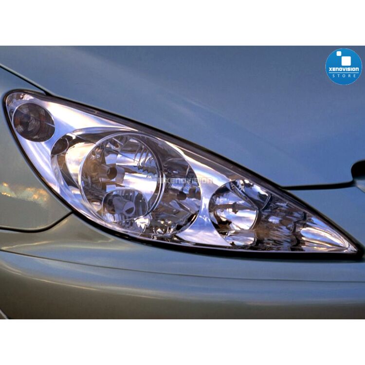 1 Kit Xenon Peugeot 307 - 2006 in poi - Xenon 35W e Led Posizione - 6000k <p>Kit Xenon 35W specifico per il faro della Peugeot 307 e Luci Posizione a Led in tinta. Plug&Play zero spie, contiene tutto l'occorrente. Luce Bianco Lunare 6000k.</p>