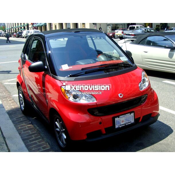 <!DOCTYPE html>
<html>
<head>
</head>
<body>
<p>Kit Xenon Specifico per i fari della tua Smart 451. Engineered by Xenovision - Qualit&agrave; Massima.</p>
</body>
</html>