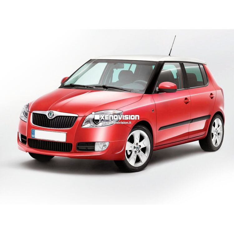 Kit Xenon Skoda Fabia - 2007 al 2014 - Xenon 35W e Led Posizioni - 5300k Kit Xenon Focus Pro Korea 35W specifico per il faro della Skoda Fabia dal 2007 in poi. Plug&Play zero spie, contiene tutto l'occorrente. Luce Bianco Lunare 5300k.