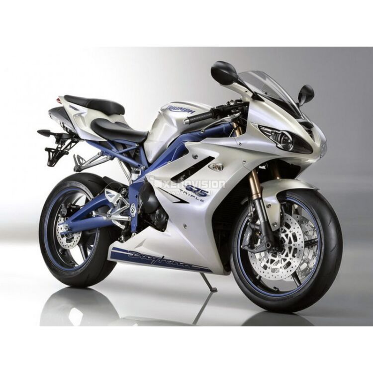 <p>Kit Xenon Xenovision FocusPRO Korea ad architettura digitale 64-Bit specifico per Triumph Daytona 675 dal 2006 al 2011. Lampade xenon FocusPRO Korea Bianco Solare 5300k Ket KOREA, Qualita Garantita 2 anni.</p>