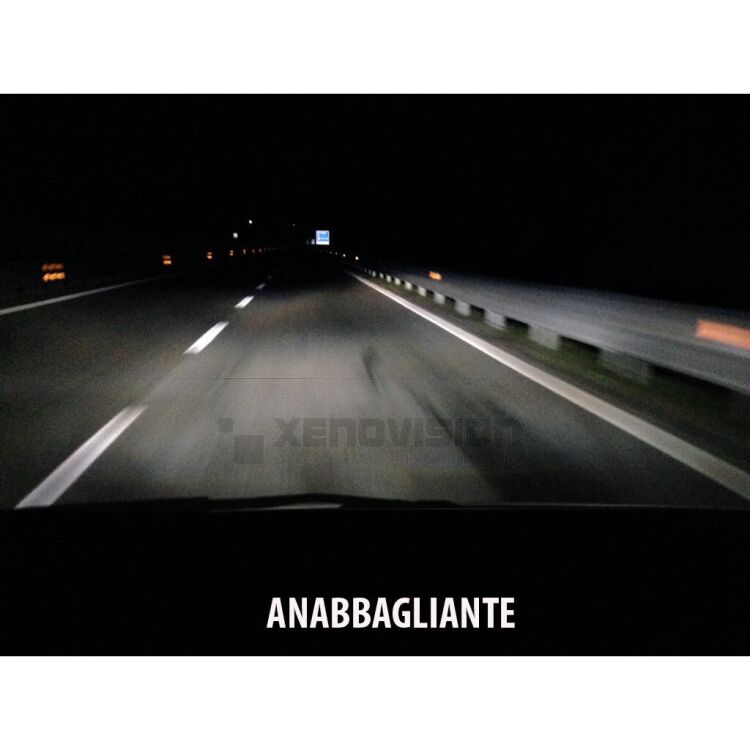 8 Kit Xenon Toyota IQ - 2008 in poi - Bixenon, Led Posizioni e Targa - 6000k <p>Kit Xenon 35W specifico per il faro della Toyota IQ , Luci Targa e Luci Posizione a Led in tinta. Plug&Play zero spie, contiene tutto l'occorrente. Luce Bianco Lunare 6000k</p>