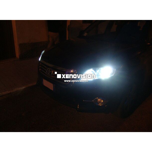 2 Kit Xenon Toyota RAV4 RAV 4 - 2009 al 2012 - Xenon 35W e Led - 5000k <p>Kit Xenon 35W specifico per il faro della RAV 4 e Luci Posizione a Led in tinta. Plug&Play zero spie, contiene tutto l'occorrente. Luce Bianco Solare 5000k.</p>
<div> </div>
<p> </p>