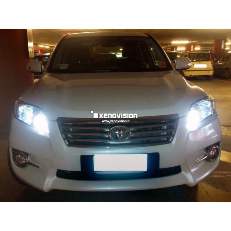 4 Kit Xenon Toyota RAV4 RAV 4 - 2009 al 2012 - Xenon 35W e Led - 5000k <p>Kit Xenon 35W specifico per il faro della RAV 4 e Luci Posizione a Led in tinta. Plug&Play zero spie, contiene tutto l'occorrente. Luce Bianco Solare 5000k.</p>
<div> </div>
<p> </p>
