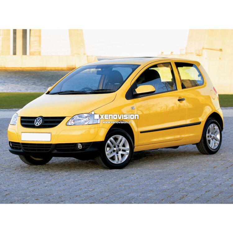 <p>Kit Bixenon 6000k Bianco Solare e Luci posizione a Led in tinta per VW Fox dal 2005 in poi. L'unico senza spie.</p>