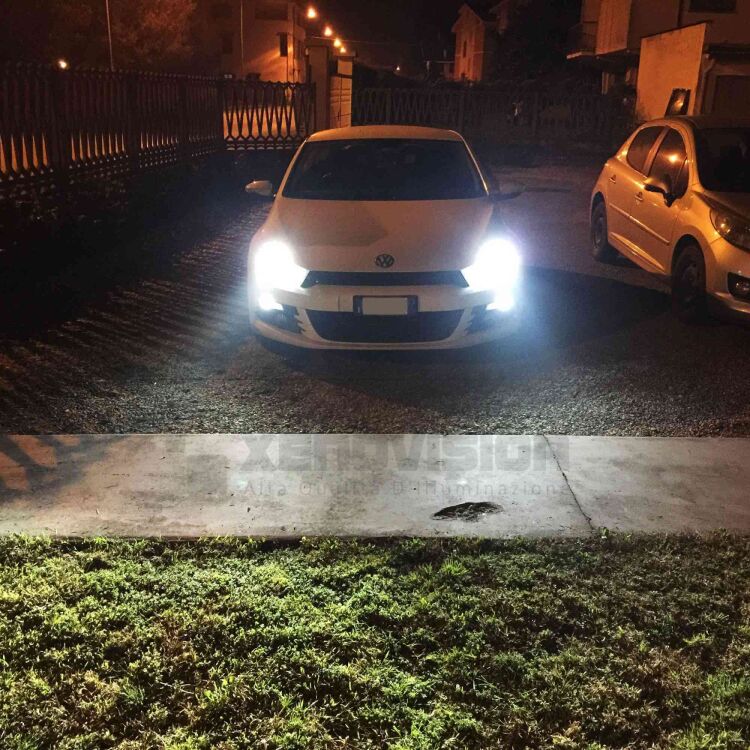  VolksWagen Scirocco 2011 