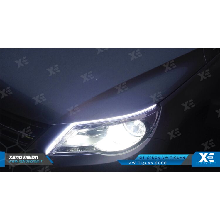 3 Kit Xenon VW Tiguan - 2007 in poi - Xenon 35W e Posizione - 6000k <p>Kit Xenon 35W specifico per il faro della VW Tiguan e Luci Posizione a Led in tinta. Plug&Play zero spie, contiene tutto l'occorrente. Luce Bianco Lunare 6000k.</p>
<p> </p>