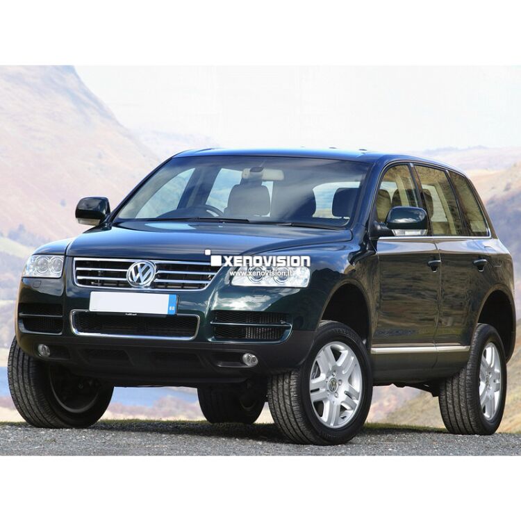 <p>Kit Xenon specifico per il faro della VW Touareg dal 2002 al 2006 e Luci Posizione a Led in tinta. Plug&amp;Play zero spie, contiene tutto l'occorrente. Luce Bianco Lunare 6000K.</p>