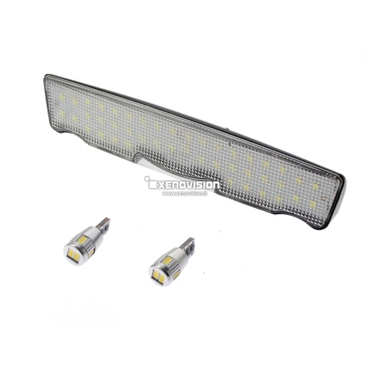 Led Luci Cortesia Soffitto BMW F04 F25 F10 X3 Posteriori - 800 Lumen Kit Led Luci Cortesia Posteriori per BMW F04 F25 F10 X3. Rimpiazzano Plug&Play le lampadine delle vostre plafoniere sul soffitto dell'auto, aumentando notevolmente la luminosità dell'interno, con un'illuminazione di un bianco purissimo 6000k. Qualità Garantita Xenovision.