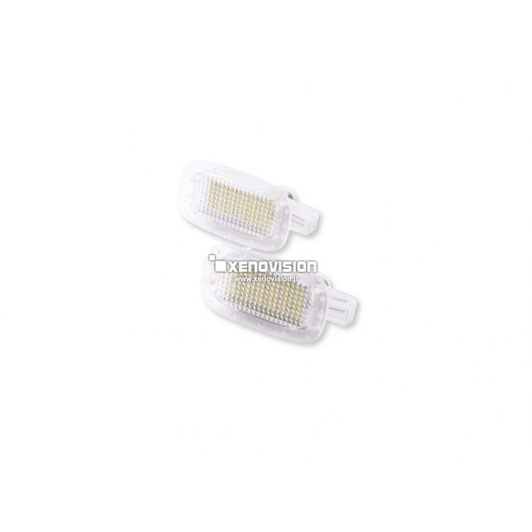 Led Sottoporta Mercedes Benz W164 X164 W169 C197 W204 - 500lm - 6000k <strong>500Lumen.</strong> Led luci pozzanghera/sottoporta MERCEDES Classe M GL A SLS C GLK E CL S SL B. Rimpiazza i punti luce esistenti, zero spie. Installazione Plug&Play semplicissima. Luce bianco Lunare 6000k, illumina 5 volte di più rispetto alla luce a incandescenza originale.