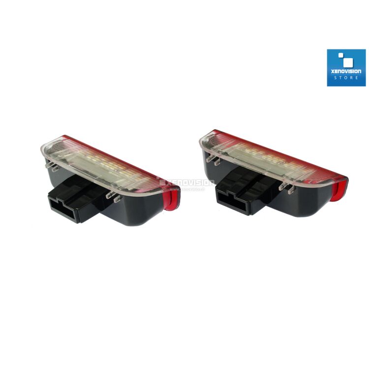 4 Led Sottoporta Posteriori Porsche Cayenne Skoda Superb Seat Alhambra - 600Lm <p><strong>600 Lumen </strong>Una coppia di placche Led Plug&Play per luci pozzanghera/sottoporta POSTERIORI Porsche, Seat, Skoda. Rimpiazza i punti luce esistenti, zero spie. Installazione semplicissima.</p>