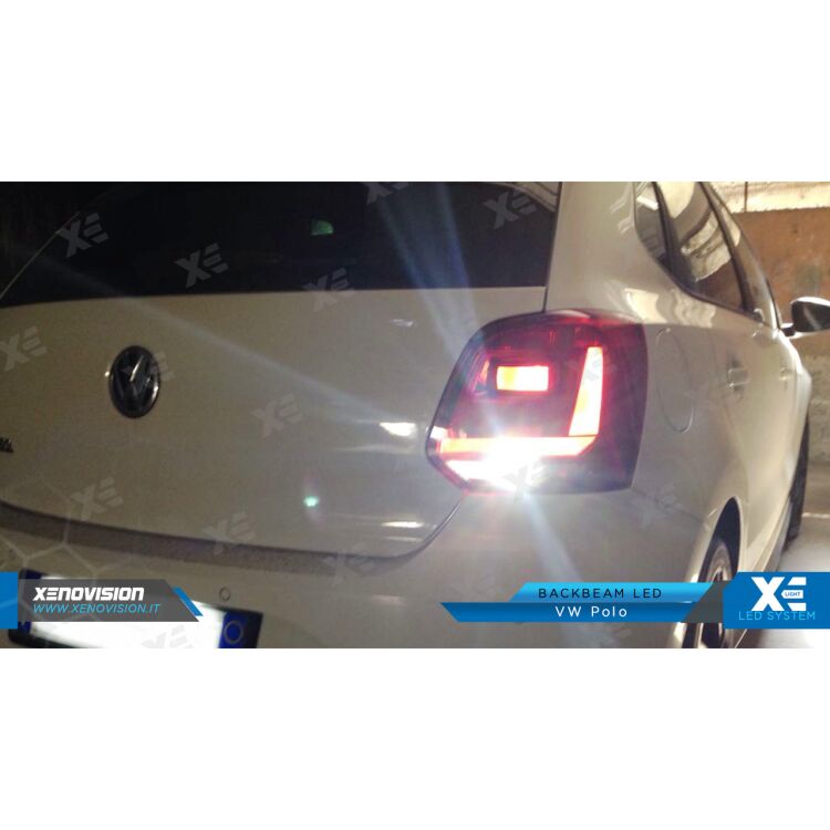 5 Retromarcia LED Land rover Discovery IV L319 2009 - 2015: P21W BackBeam <strong>Retromarcia LED per Land rover Discovery IV</strong> L319 2009 - 2015. Lampada <strong>P21W</strong> canbus. Illumina a giorno con questo straordinario cannone LED a luminosità estrema.