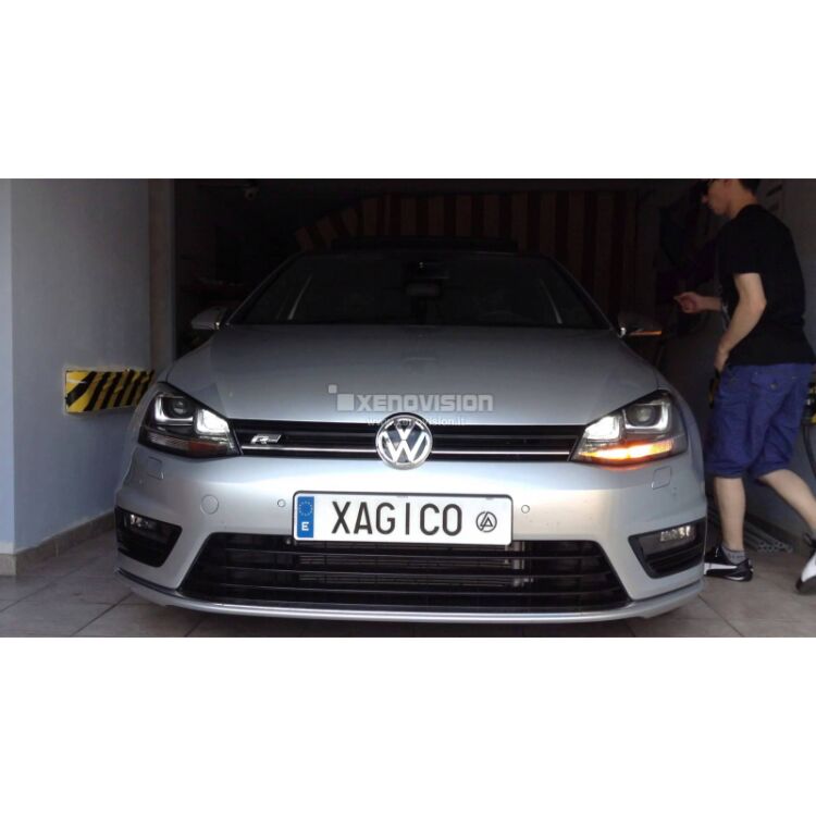 8 Luci diurne LED PW24W per VW Golf 7 con fari xenon <strong>Kit luci diurne LED per VW Golf 7</strong> con fari xenon. Lampade <strong>PW24W</strong> Canbus di Xenovision.