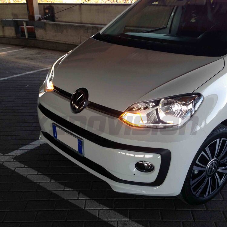 <strong>Freccia Anteriore LED no-spie per Hyundai Santa FÉ III</strong> DM 2012 - 2015. Lampada <strong>PY21W</strong> modello Gear3 no Hyperflash, raffreddata a ventola.