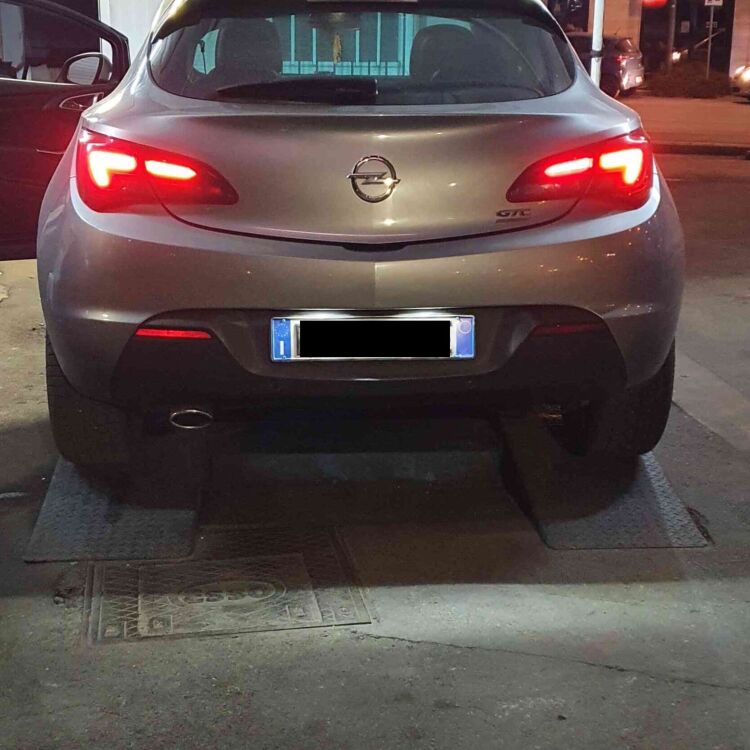  Opel Astra J coupe 2011-2015 