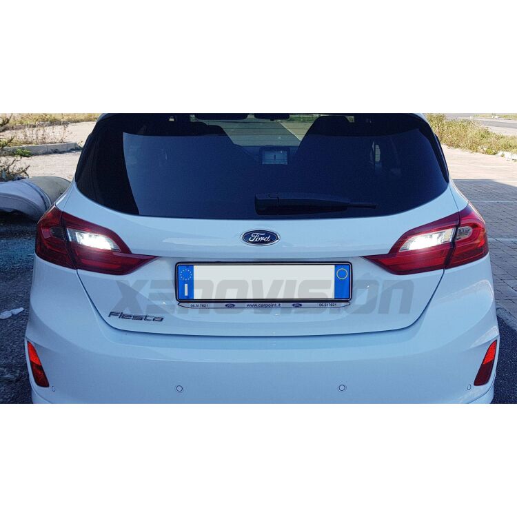 5 Retromarcia LED T15 BackBeam4 per Hyundai I30 PDE, PD, PDEN 2016 in poi <strong>Retromarcia LED per Hyundai I30</strong> PDE, PD, PDEN 2016 in poi. Lampada <strong>T15</strong> canbus modello BackBeam4.