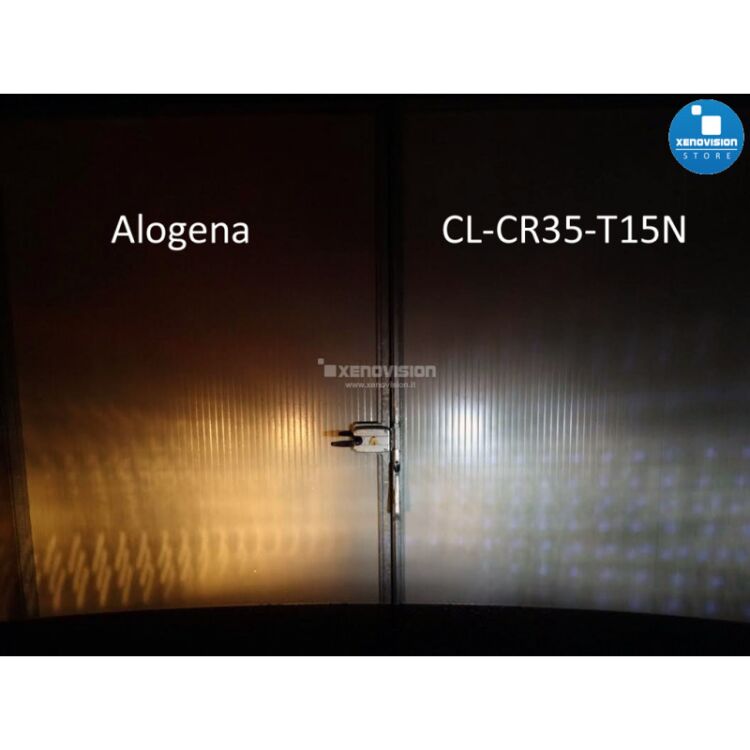 9 Retromarcia LED Renault Laguna III X91 2007 - 2015: T15 Supreme <strong>LED retromarcia per Renault Laguna III</strong> X91 2007 - 2015. 15 Chip CREE 3535, sviluppa un'incredibile potenza. Qualità Massima. Oltre 6W reali di pura potenza.