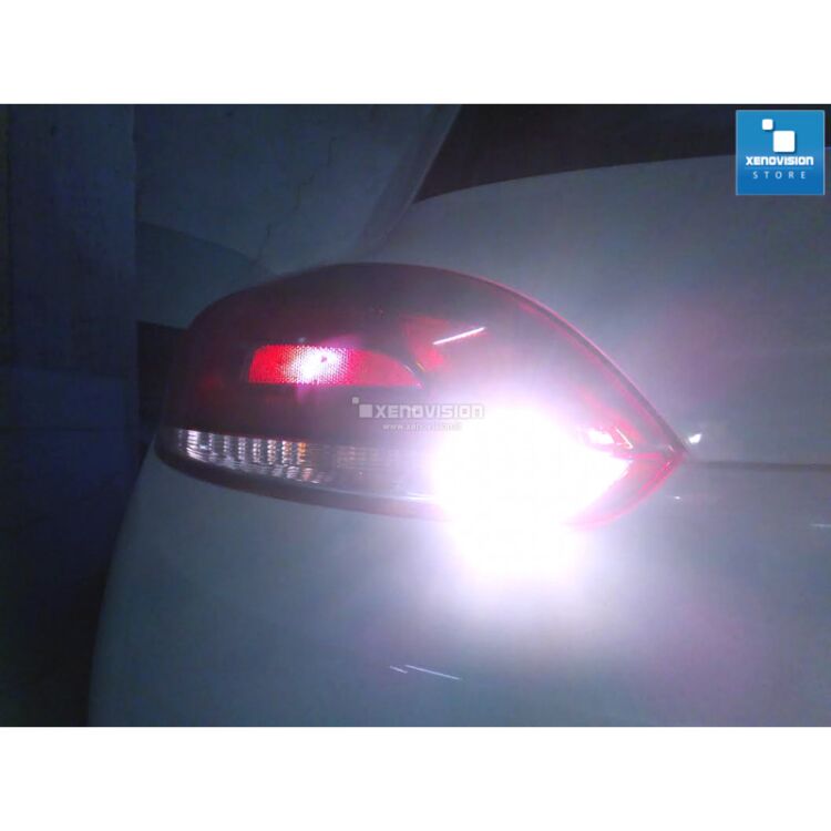 7 Retromarcia LED Renault Laguna III X91 2007 - 2015: T15 Supreme <strong>LED retromarcia per Renault Laguna III</strong> X91 2007 - 2015. 15 Chip CREE 3535, sviluppa un'incredibile potenza. Qualità Massima. Oltre 6W reali di pura potenza.