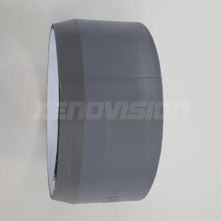  Taglia il tubo da 90x2,2 mm in modo da ottenere il distanziale necessario per garantire lo spazio corretto. 