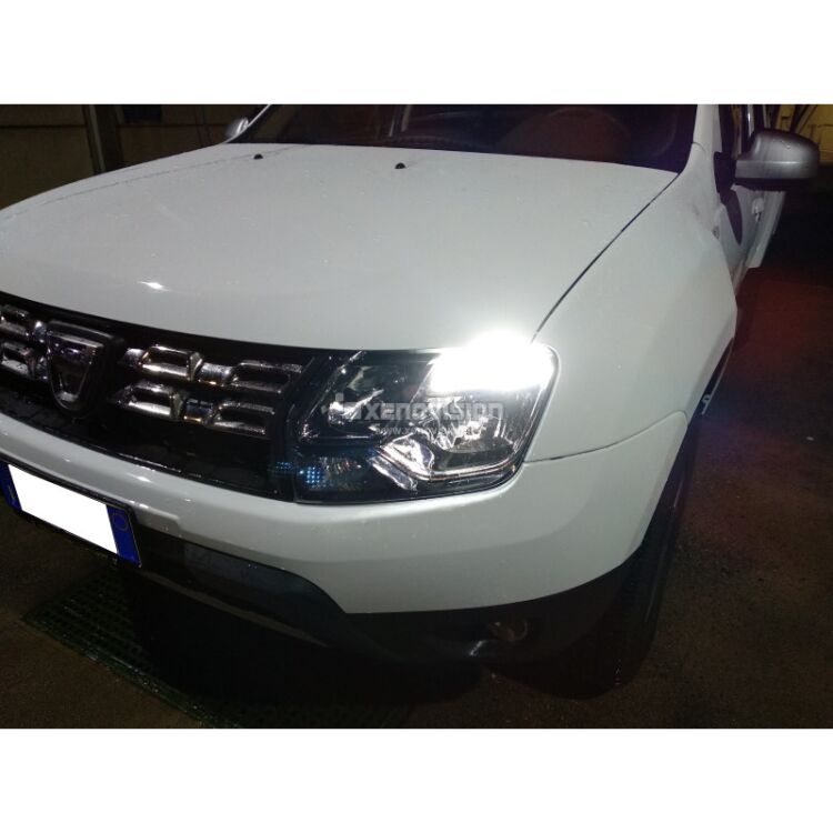 6 Luci posizione LED Land rover Discovery IV L319 con fari xeno: T20 Pyramid Coppia <strong>Luci posizione LED</strong> per Land rover <strong>Discovery IV L319</strong> con fari xeno. Lampadine premium <strong>T20</strong> ultra luminose e super canbus, modello Pyramid Xenovision.
