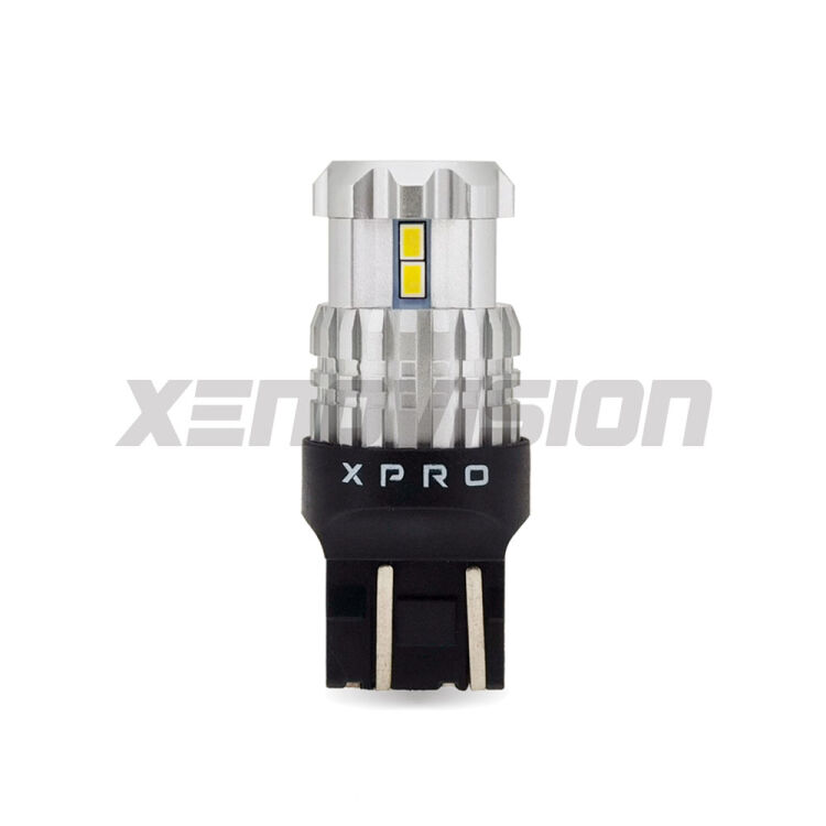 T20: Lampadina frecce LED Gear - FINE SERIE: NO GARANZIA FINE SERIE: NO GARANZIA <strong>3x più luce.</strong> Una lampada LED T20 per Frecce. Richiede resistenze per eliminare lampeggio rapido. Qualità Massima.