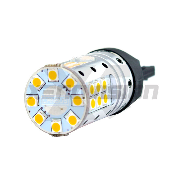 2 Freccia posteriore LED Daihatsu YRV 2000 - 2005: T20 Arrow <strong>Freccia posteriore LED no-spie per Daihatsu YRV</strong> 2000 - 2005. Lampada <strong>T20</strong> no Hyperflash modello Arrow.