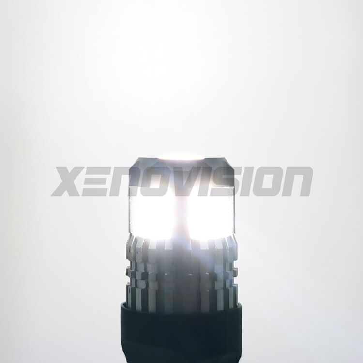 4 Retromarcia LED T25 per Jeep Cherokee KJ 2002 - 2007 <strong>Retromarcia LED per Jeep Cherokee</strong> KJ 2002 - 2007. Lampada <strong>T25</strong> 6000k modello Gear.