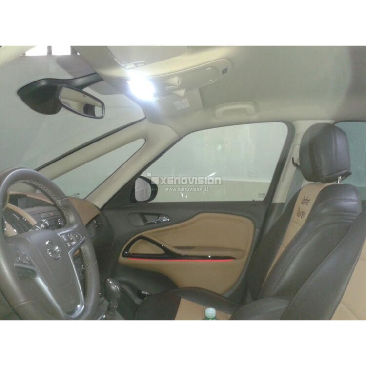 8 Luci posizione LED per Hyundai I30 PDE, PD, PDEN 2016in poi: W5W X-Tee <strong>LED luci posizione per Hyundai I30</strong> PDE, PD, PDEN 2016in poi. Lampade <strong>W5W</strong> modello X-Tee Xenovision top di gamma.